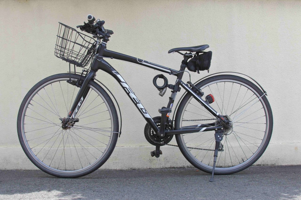 3年前に買ったFELT QX65が初めてのクロスバイク。今はこんな感じです