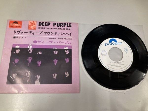 パープルのグラモフォンが圧巻！ イイ感じなロックの国内盤シングルが