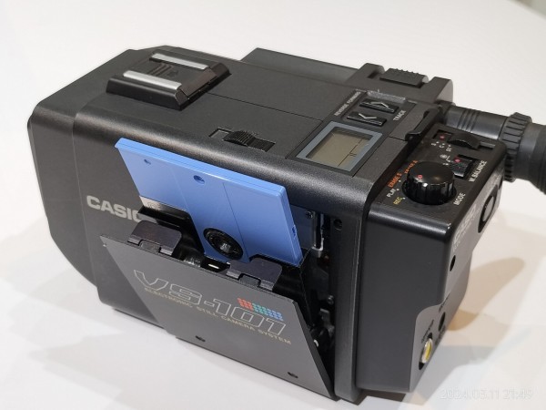 1987/昭和62/CASIO/VS-101/電子スチルビデオカメラ/28万画素/2インチ