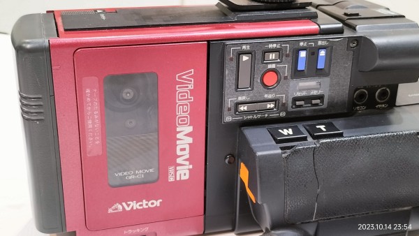 1984/昭和59/Victor/GR-C1/VIDEO MOVIE/当時世界最小最軽量のビデオ一
