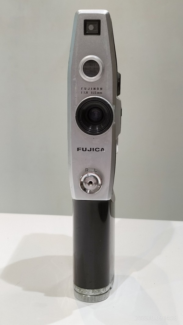 1967/昭和42/FUJICA/P100/Single8/シングル8/F1.8/単焦点/18コマ専用