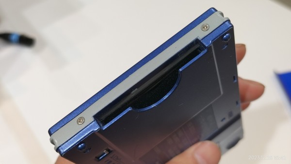 1999/平成11/SHARP/Zaurus/MI-P1-A/パーソナルモバイルツール/ザウルス