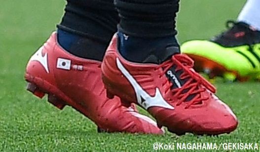 岡崎慎司の特注レビュラ2V1JAPANを考察！ : Kohei's BLOG サッカー