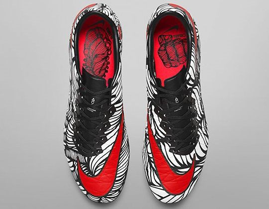 ネイマール ハイパーヴェノムフィニッシュNJR HGモデル : Kohei's BLOG