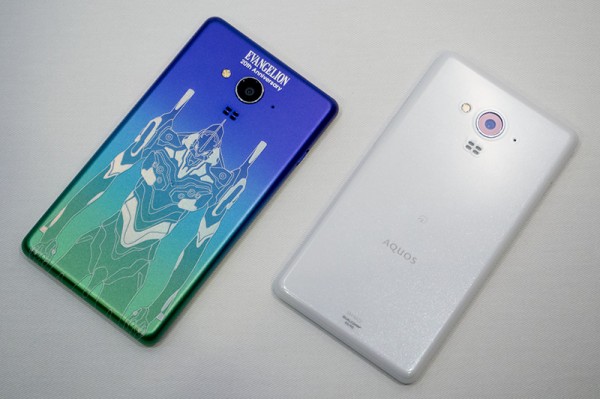 20周年デザインのSIMフリースマホ「エヴァンゲリオンスマートフォン SH