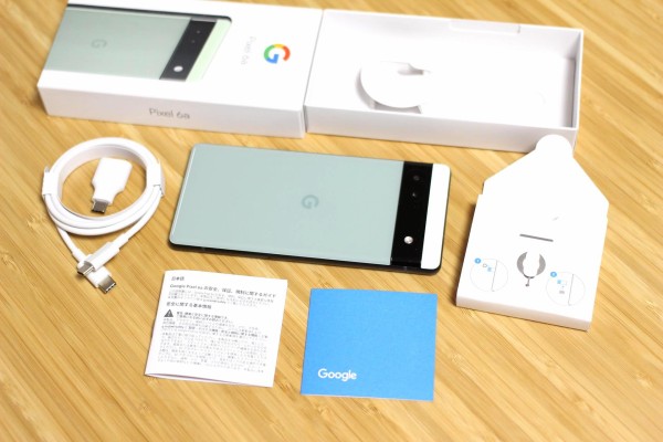 Googleの新スマホ「Pixel 6a」の外観や同梱品、基本機能を写真や動画で