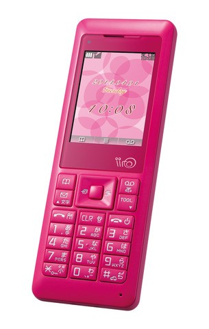 ウィルコム、着せ替えカバーで色のカスタマイズを楽しめるストレート型