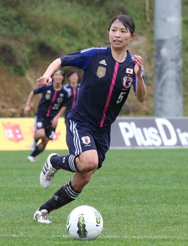 adidas 鮫島彩選手 なでしこジャパンユニフォーム : ジャージ