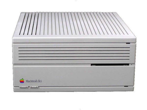 デスクトップ68Kの最強Mac IIci : VC社長日記