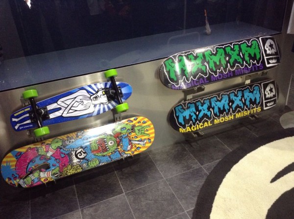 スケボー乗っちゃう？(PUNK DRUNKERS)(ROLLING CRADLE)(MAGICAL MOSH