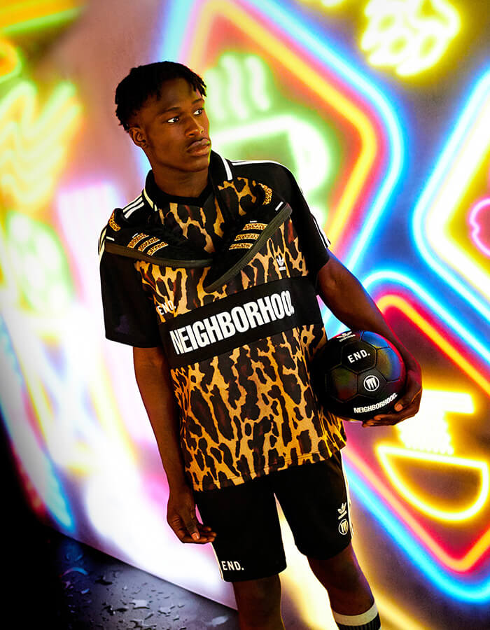NEIGHBORHOOD×END.×adidas 異色のコラボでロック色に染めた