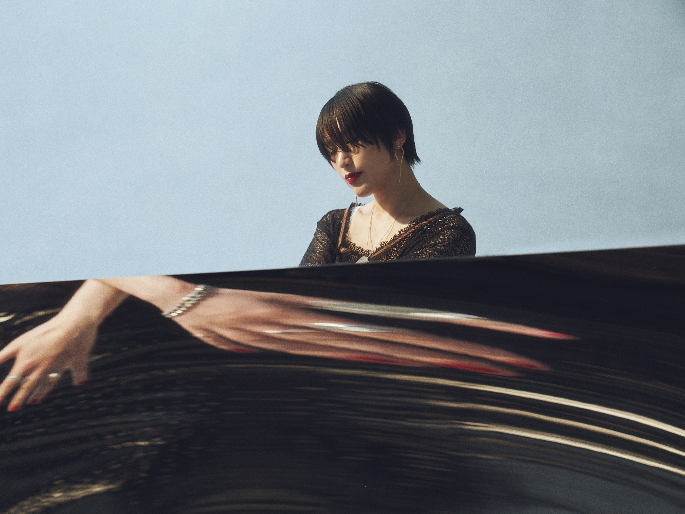 Tempalayメンバーとしても活躍するAAAMYYY、ソロプロジェクト第2弾フル