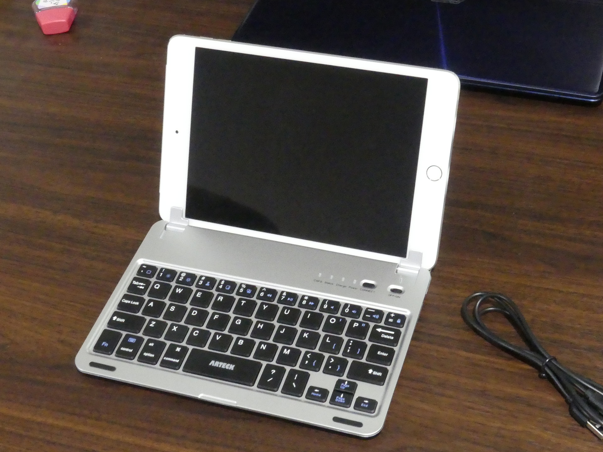 ARTECKのiPad mini4用キーボードレビュー | ガジェットのある暮らし