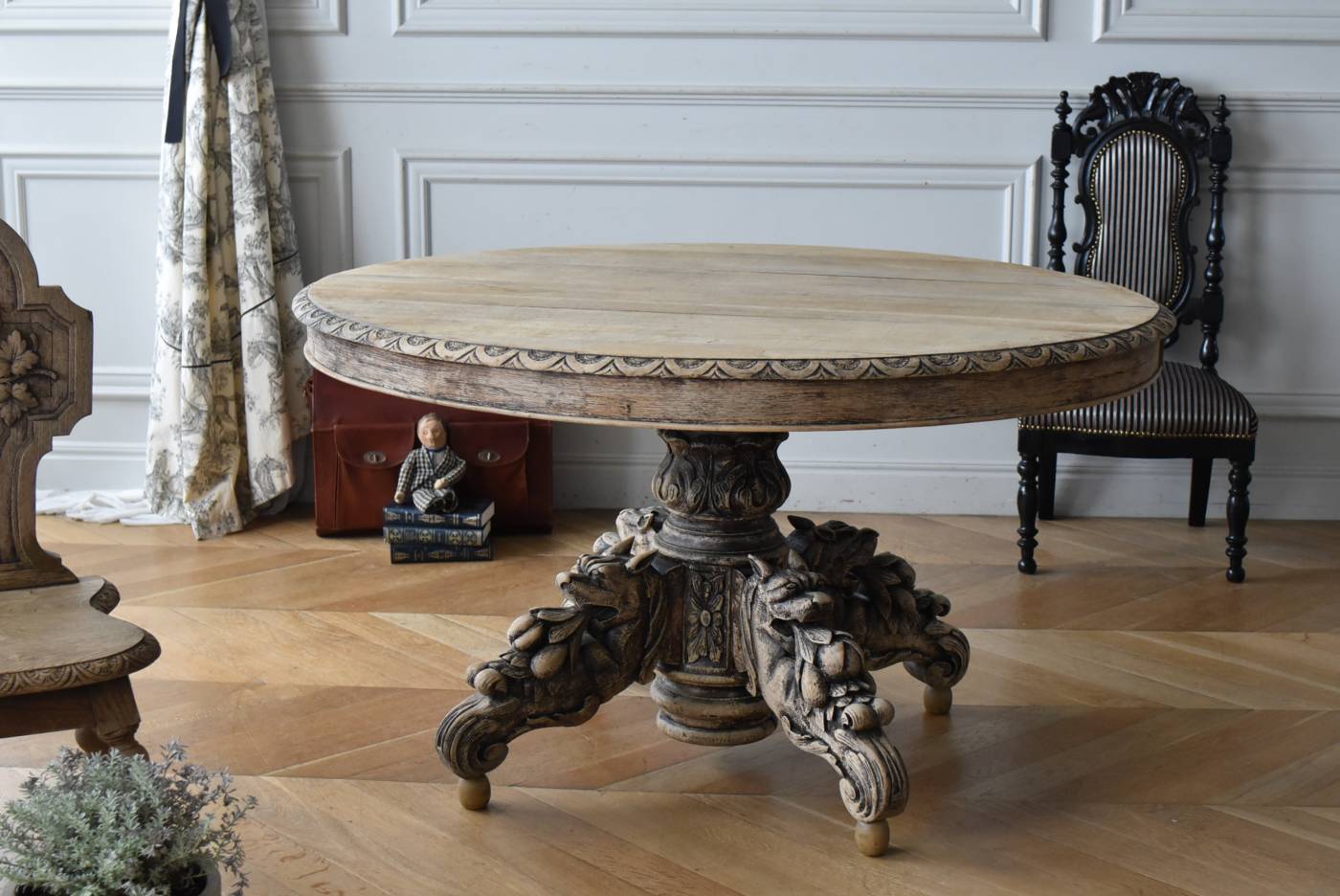 アンティークラウンドテーブル.5 フランスアンティーク家具 剥離オーク