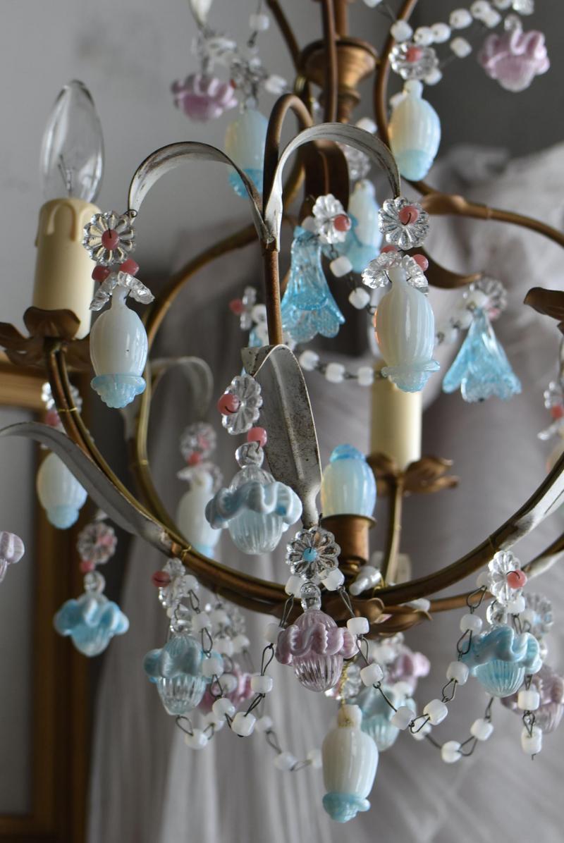 3灯シャンデリア.オパリンガラス フランスアンティーク照明 フレンチ