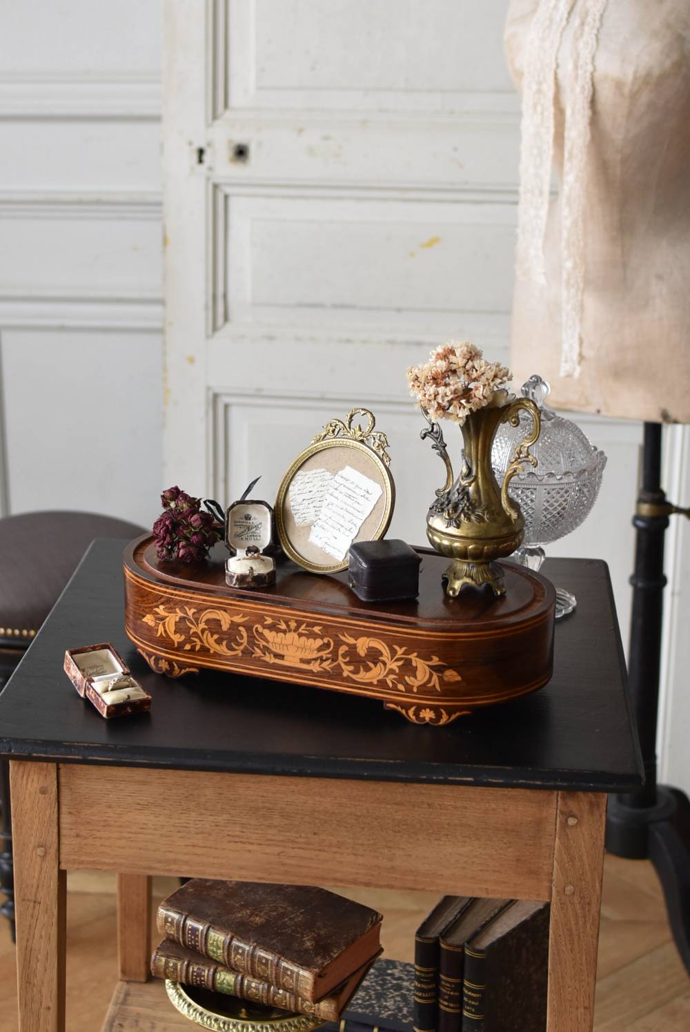 ディスプレイスタンド.マーケットリー フランスアンティーク雑貨 飾り