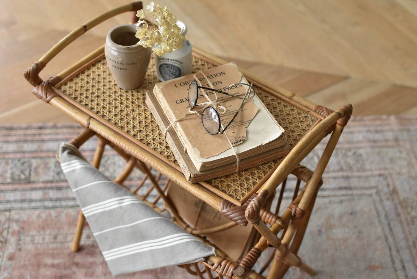 フランスヴィンテージ家具 マガジンラック.ラタン ナチュラルインテリア