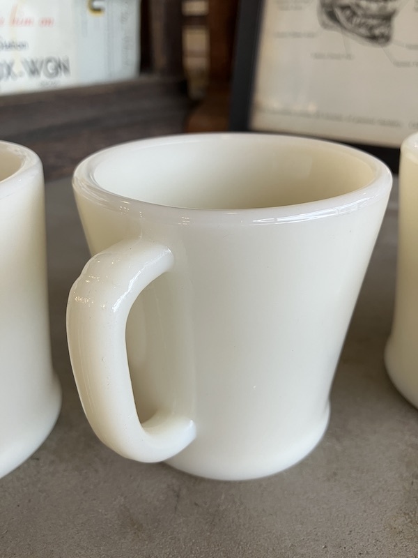 1950'S 60'S Fire-King アイボリー ファイヤーキング Dハンドルマグ