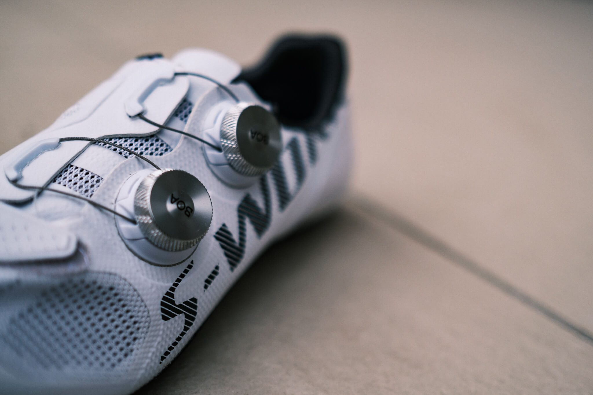 力が伝わる、風を感じる。『S-Works VENT ロードシューズ』レビュー