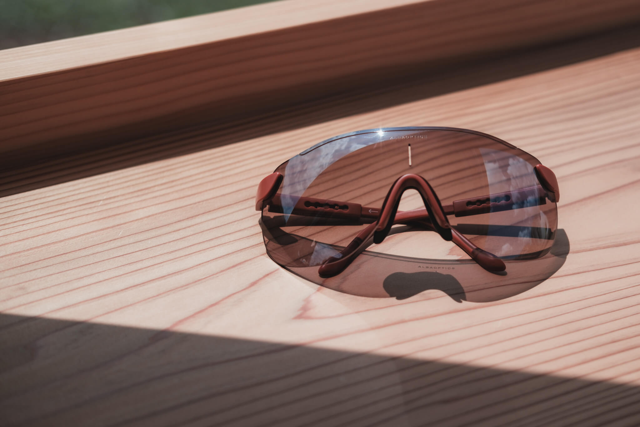 Alba Optics「Stratos」レビュー：曇りなき掛け心地ゼログラビティ