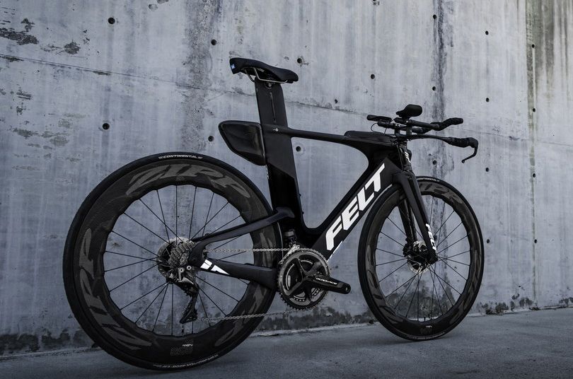 コナ5連覇中の「フェルト／IA」が一新。ディスクブレーキ仕様に