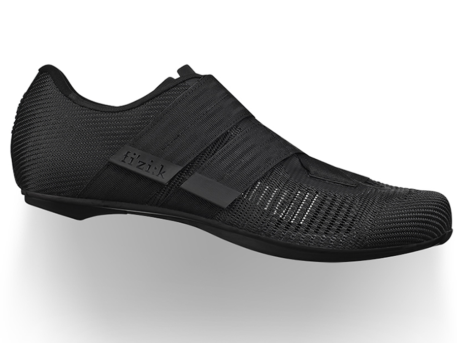 フィジーク】極上のフィット感と圧倒的な通気性でトライアスロンにも