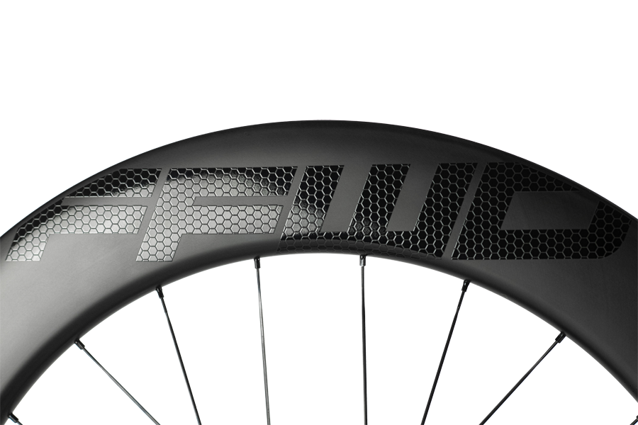 FFWD】トライアスロンに特化した77mmリムハイトフルカーボンホイール