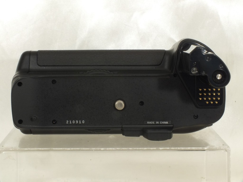 Nikon(ニコン) マルチパワーバッテリーパック MB-40（F6用） | 新宿の