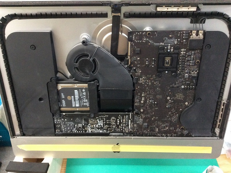 iMac 21.5ｲﾝﾁ 4K 2019 SSD・メモリ換装 | Mac修理 McDoctor 札幌マック