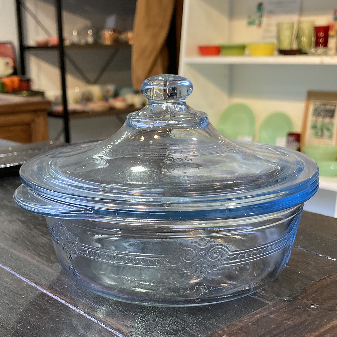 蓋付きキャセロール サファイアブルー 1941～1956年製造 Fire-king