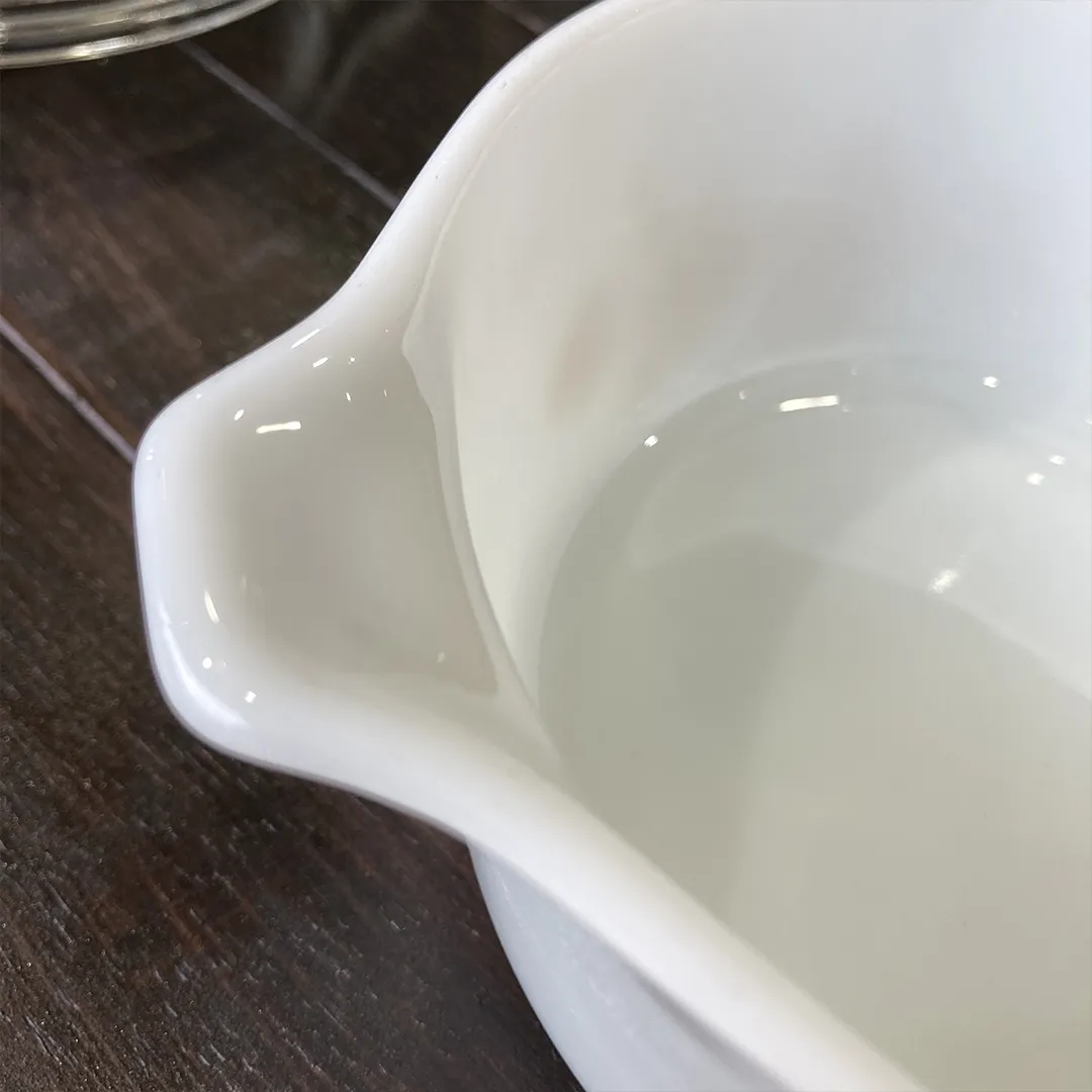 バタフライゴールドキャセロールMサイズ オールドパイレックス