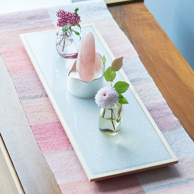 偲壺 Bセット - ミニ骨壺『偲壺』を引き立てる空間