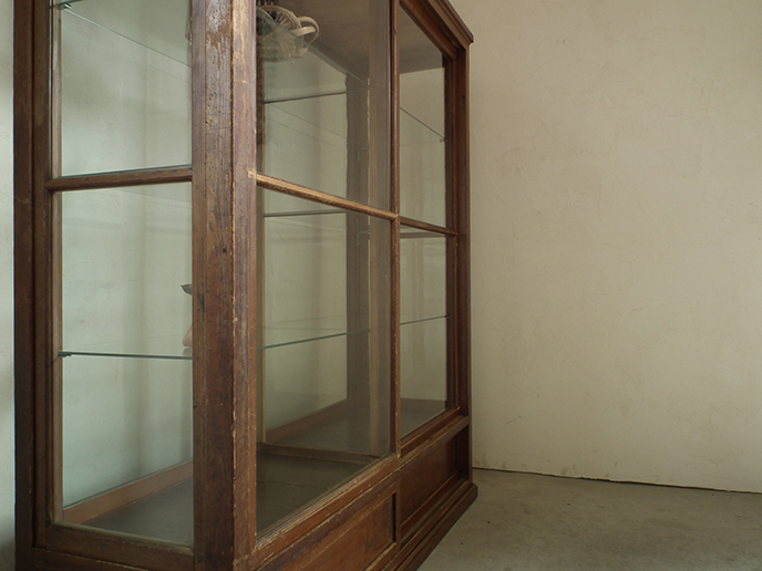 C00273 アンティーク 古い木味の大きな4面ガラスショーケース