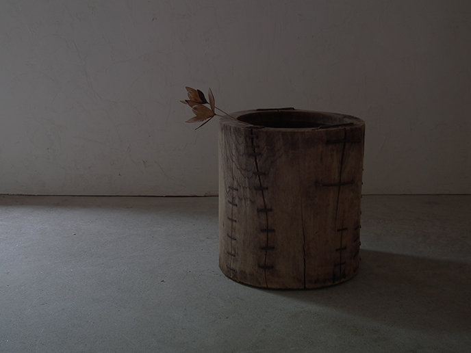 F04811 アンティーク 古い臼 | MANSIKKA antiquesMANSIKKA antiques