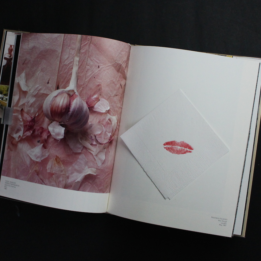 Visionaire 22 Chic（Acceptable） - Mario Testino