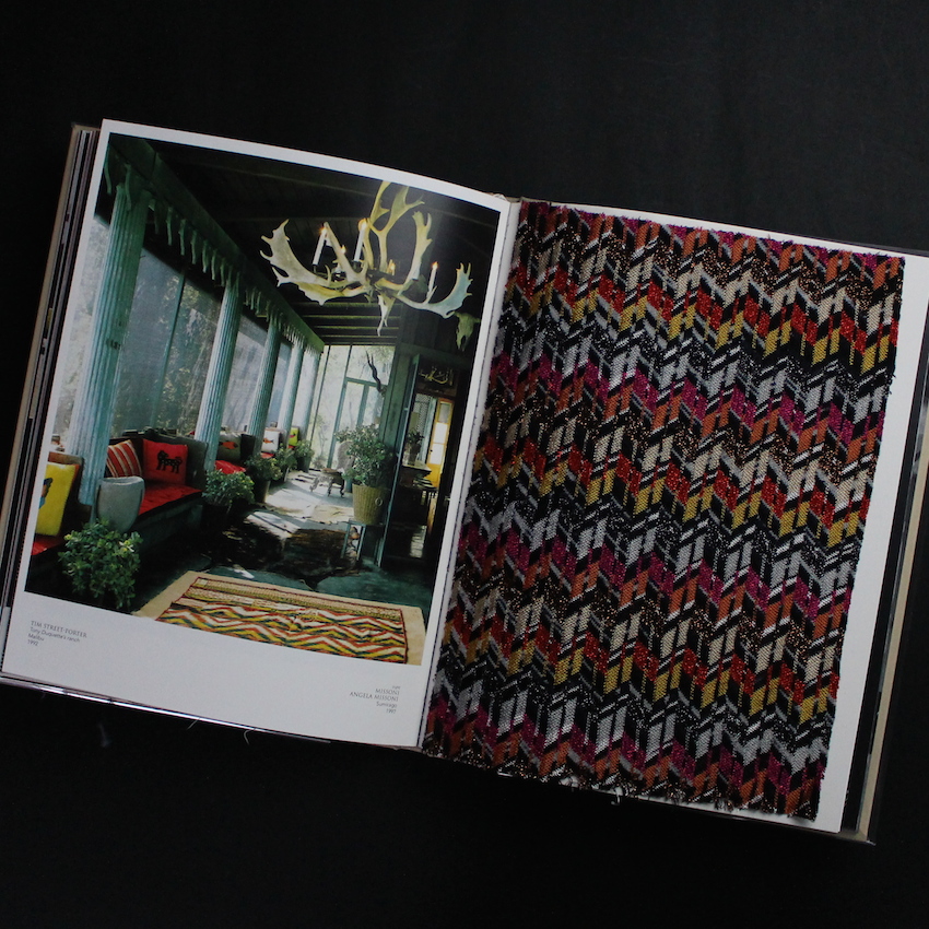 Visionaire 22 Chic（Acceptable） - Mario Testino