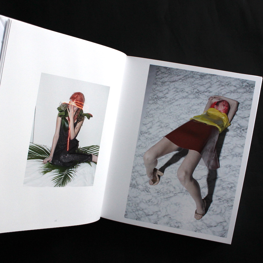 In and Out of Fashion（Fourth Edition） - Viviane Sassen