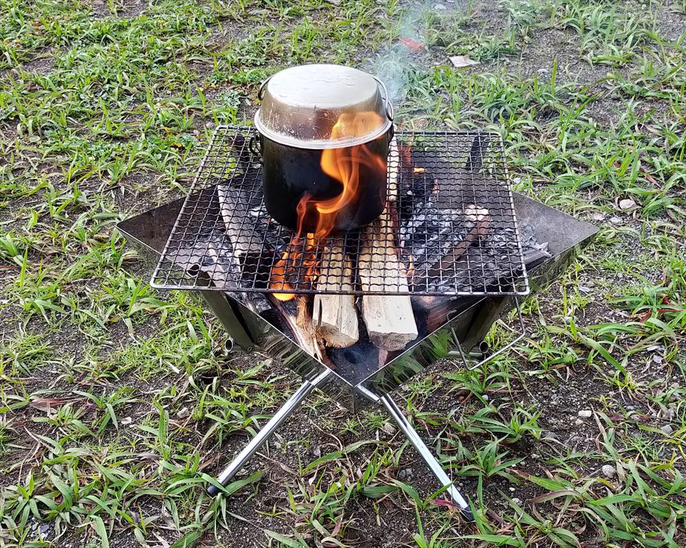 初めての焚き火台におすすめなユニフレームのファイアグリル！コスパと