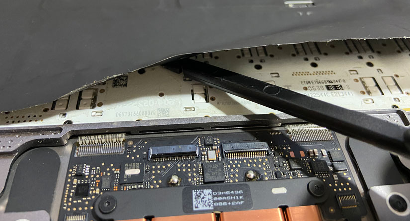 キーボードにお茶】MacBook 12インチのキーボード故障を復旧！！ | Mac