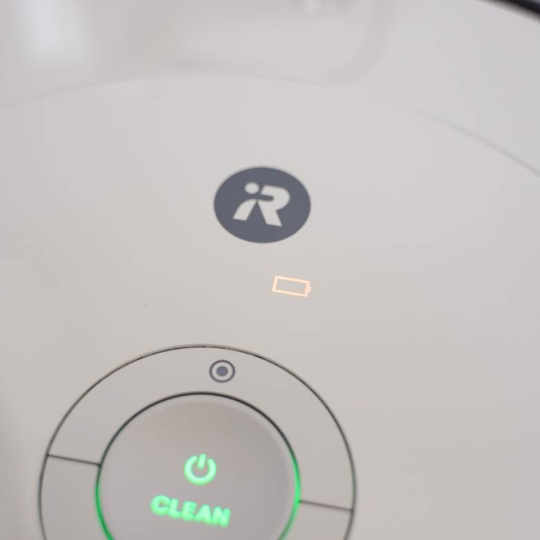 ルンバ692レビュー】入門機にも最適な、Wi-Fi搭載かつ音声操作対応の