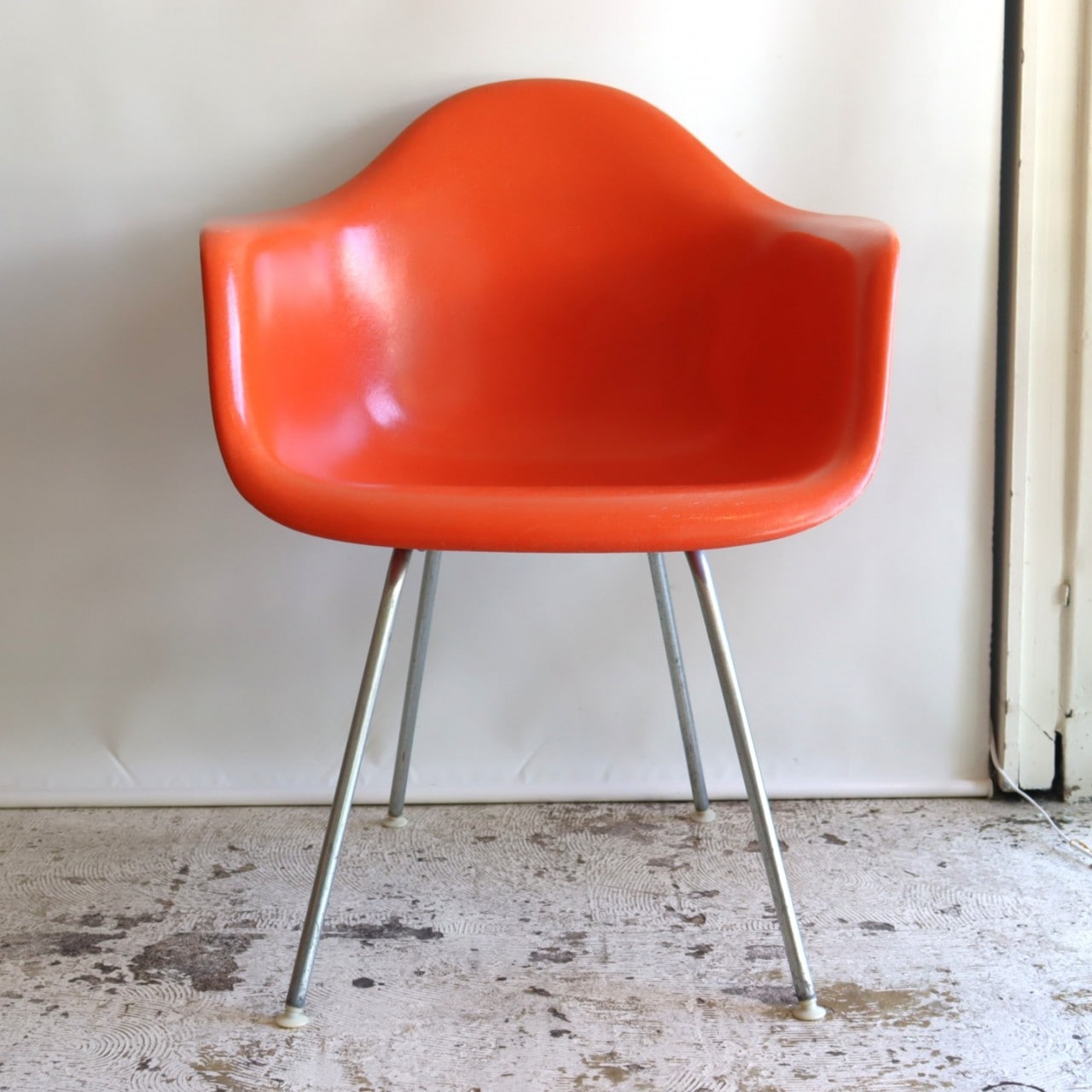 ハーマンミラー社製アームシェルチェア(オレンジFRP) | イームズチェア