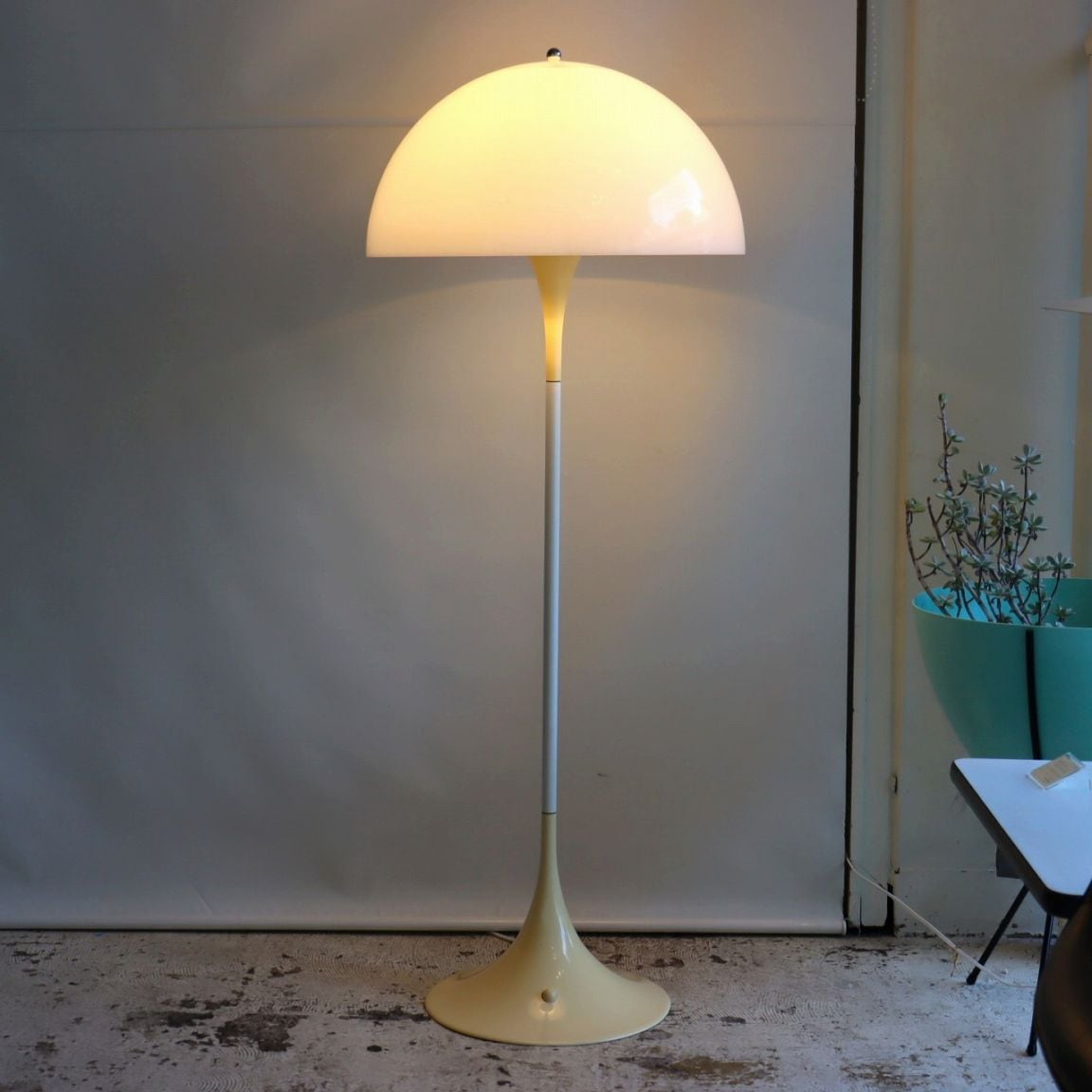 フロアランプ一覧 | パームスプリングス