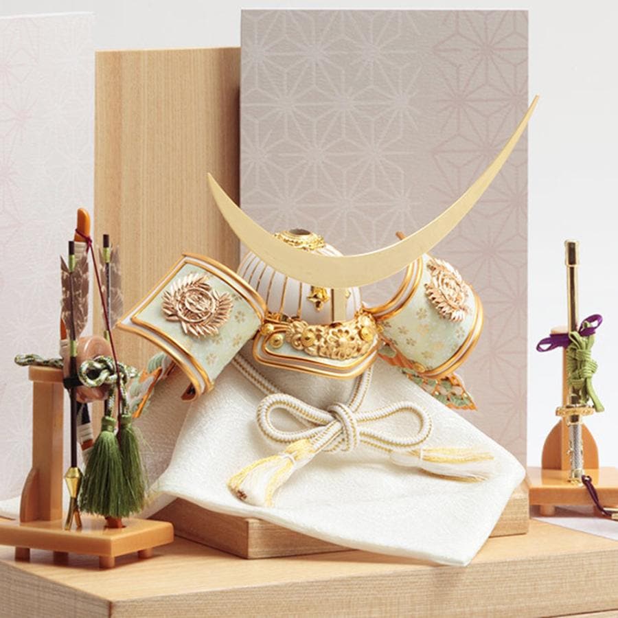 五月人形 久月作 コンパクト お祝い 兜飾り 収納飾り 伊達政宗 正絹