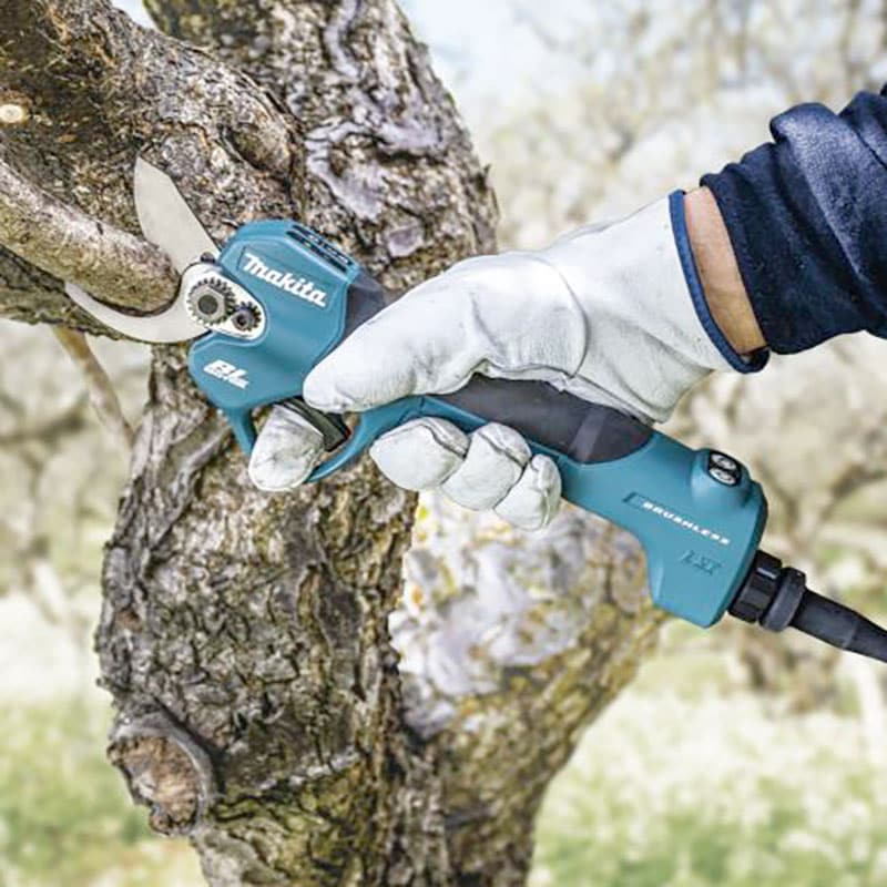 マキタ UP180DZK 充電式せん定ハサミ 18V対応 （本体のみ：バッテリ