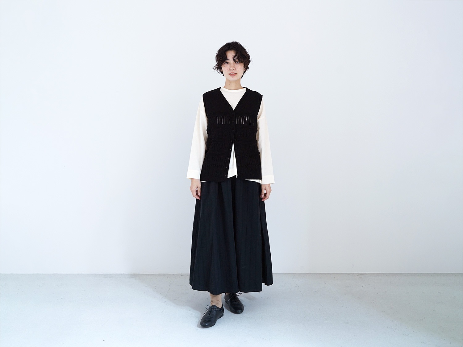 20%OFF】オオカミとフクロウ フクロウと湖畔に映るわたしと | オオカミ