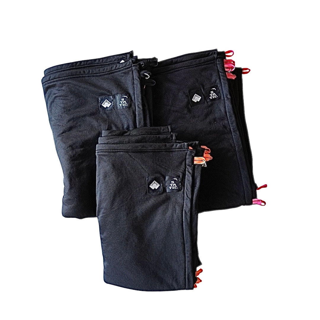 太陽と山別注ADRIFT BLANKET - Black / Orange / Pink <font size=