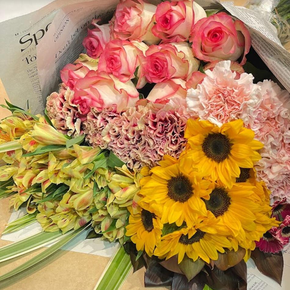 花 切り花の福袋 季節のお花を5種類以上 本数50本以上 花丈 草丈 45cm