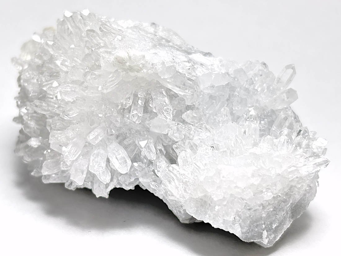 福島県南会津【蛍鉱山産】 高品質水晶クラスター (蛍石共生) / Quartz