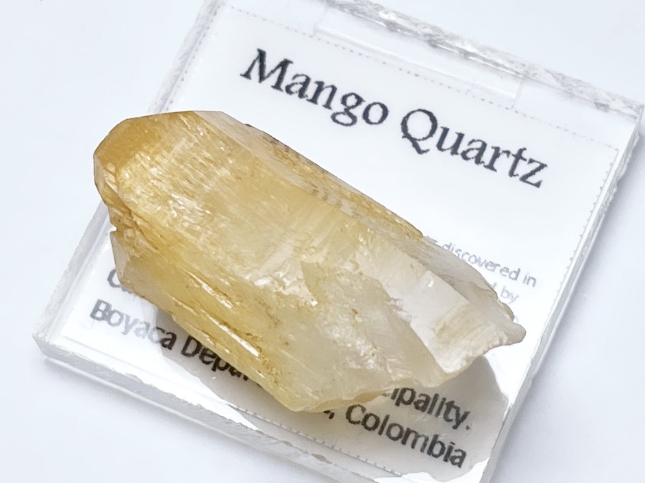 コロンビア産 マンゴークォーツ / Mango Quartz (ハロイサイトinクォーツ)