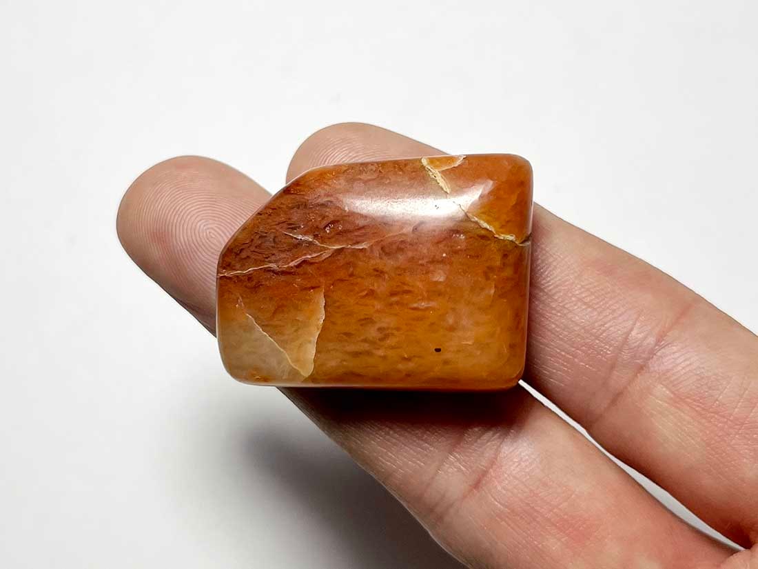 インド産 サチャロカローズアゼツライト タンブル